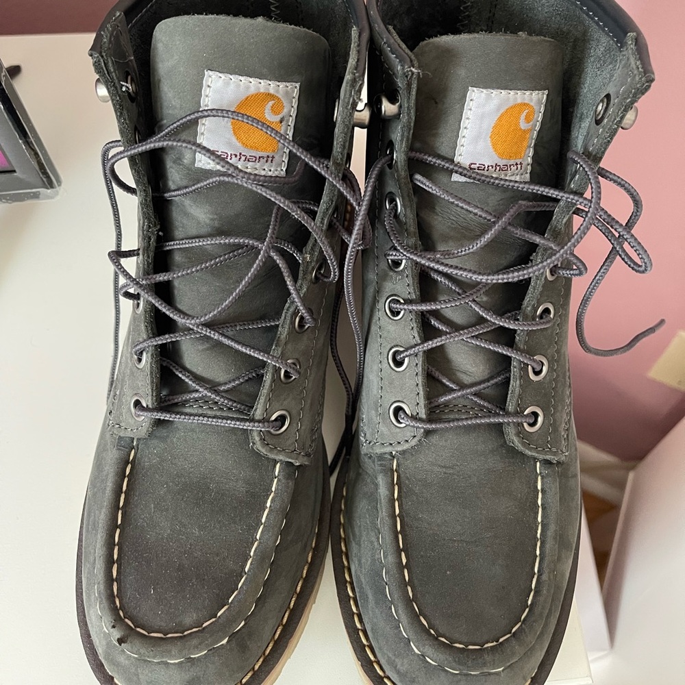 carrartt great shoes/boots for snow or rain
